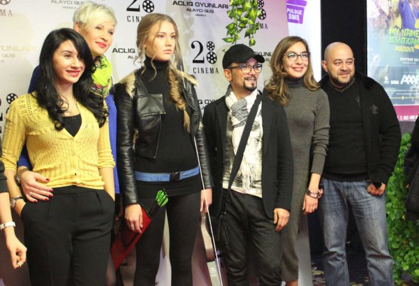 Грандиозная премьера в Баку с участием шоу-звезд: "Голодные игры: Сойка-пересмешница. Часть 2" (ФОТО, ВИДЕО)