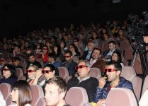 Грандиозная премьера в Баку с участием шоу-звезд: "Голодные игры: Сойка-пересмешница. Часть 2" (ФОТО, ВИДЕО)