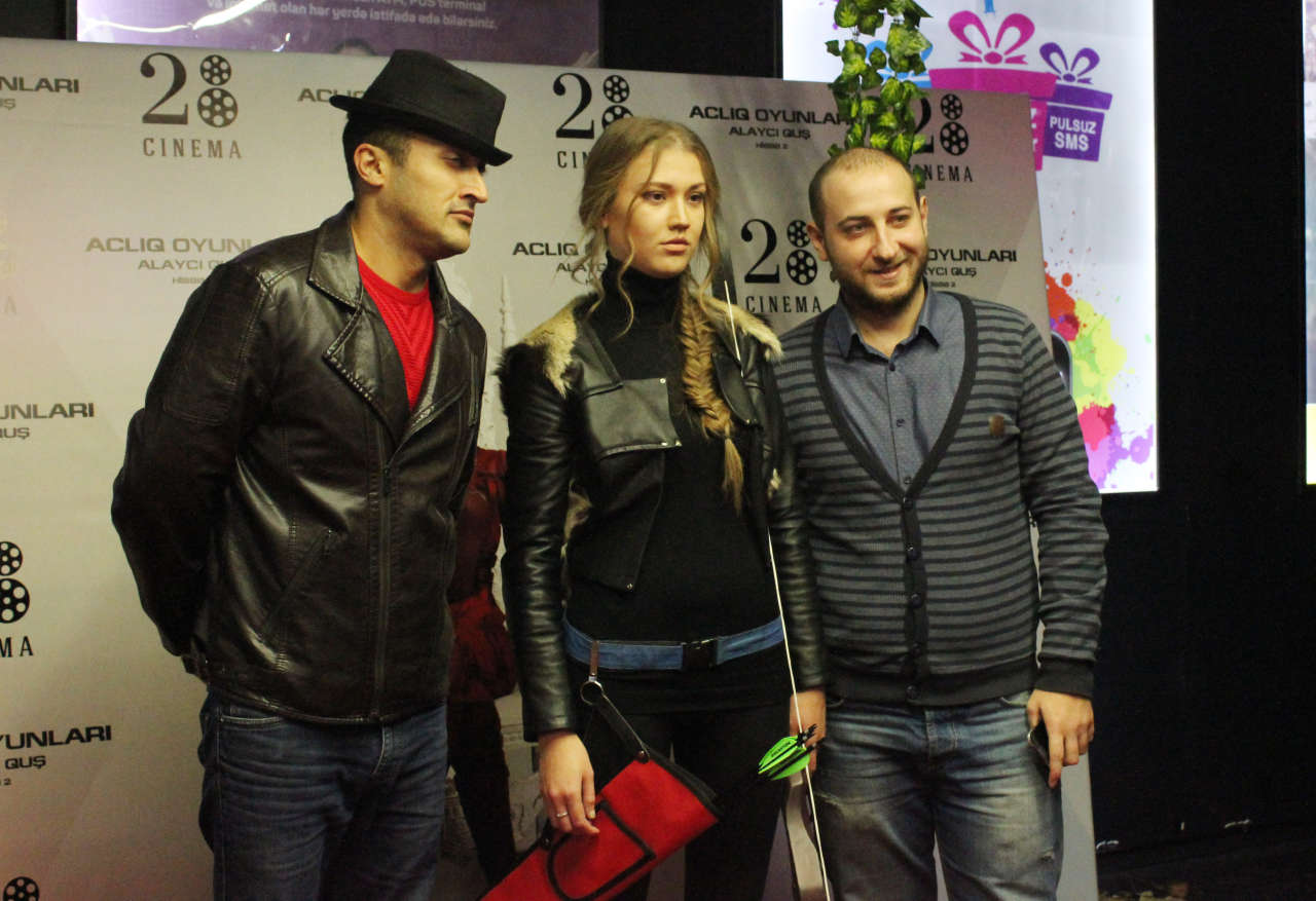 Грандиозная премьера в Баку с участием шоу-звезд: "Голодные игры: Сойка-пересмешница. Часть 2" (ФОТО, ВИДЕО)