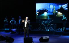 Валерий Меладзе зажег в Баку звезды, или Когда зашкаливают эмоции (ФОТО)