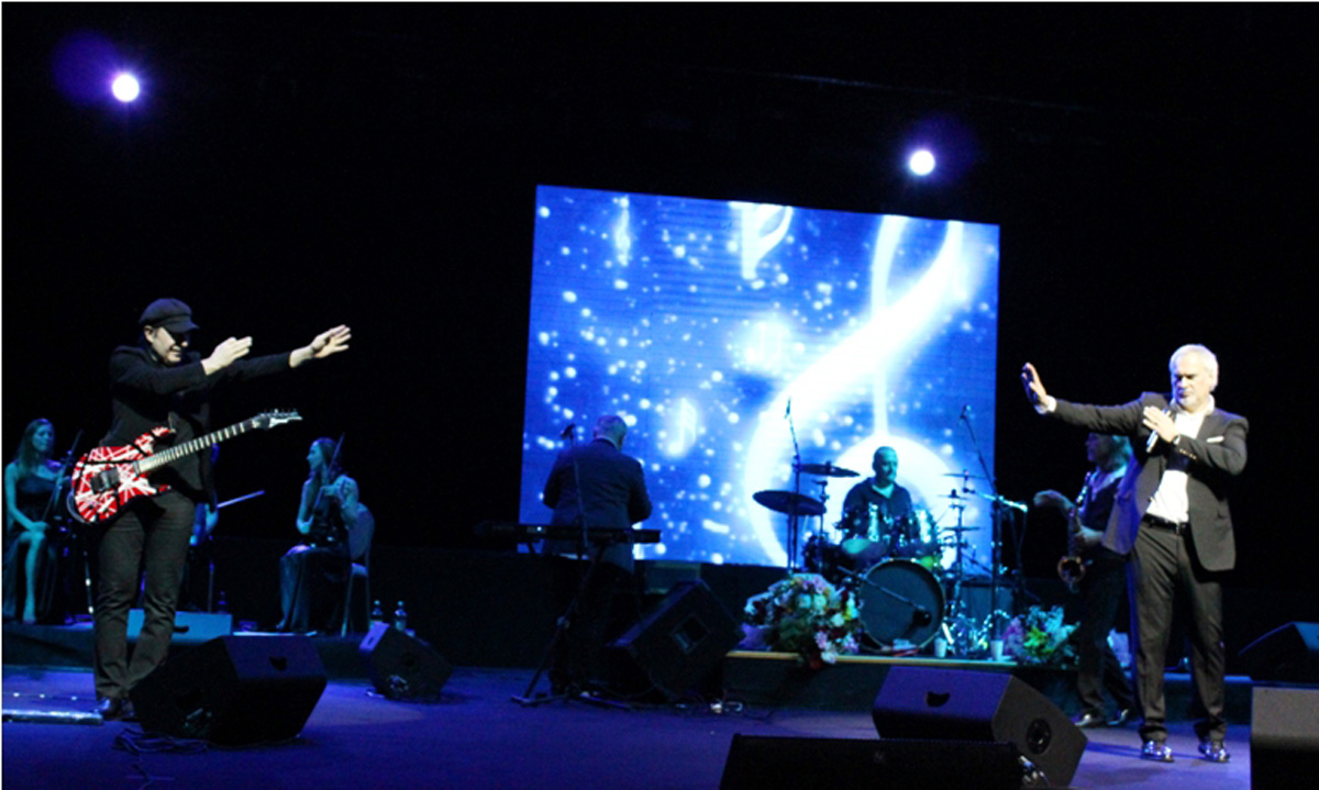 Валерий Меладзе зажег в Баку звезды, или Когда зашкаливают эмоции (ФОТО)