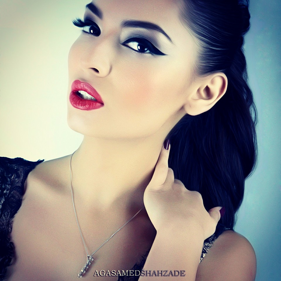 Азербайджанская актриса примет участие в конкурсе красоты в Германии (ФОТО)