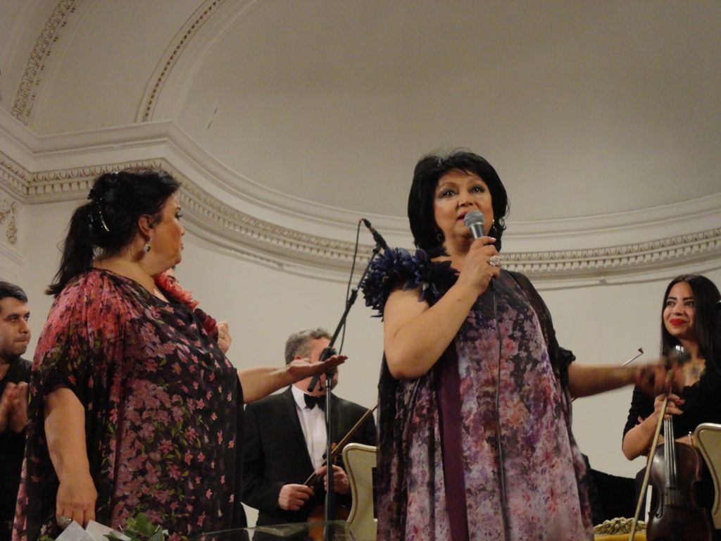 Потрясающий концерт Фидан и Хураман Гасымовых: овации и любимая музыка (ФОТО)