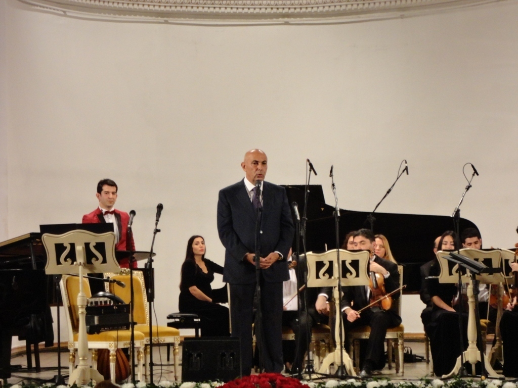 Потрясающий концерт Фидан и Хураман Гасымовых: овации и любимая музыка (ФОТО)