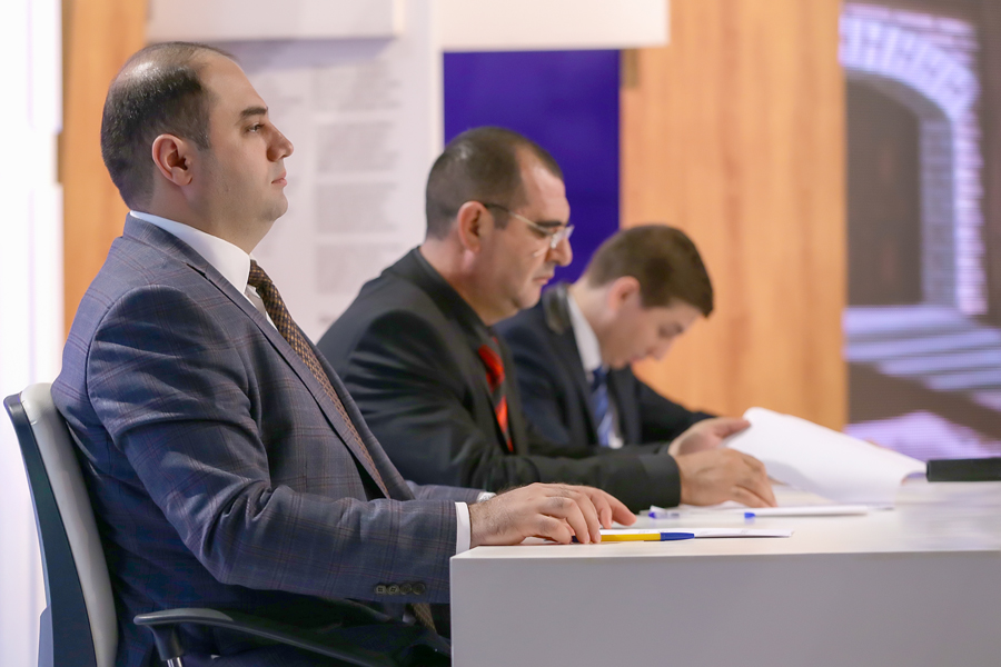 В Шамкир явился самый гениальный человек всех времен (ФОТО)