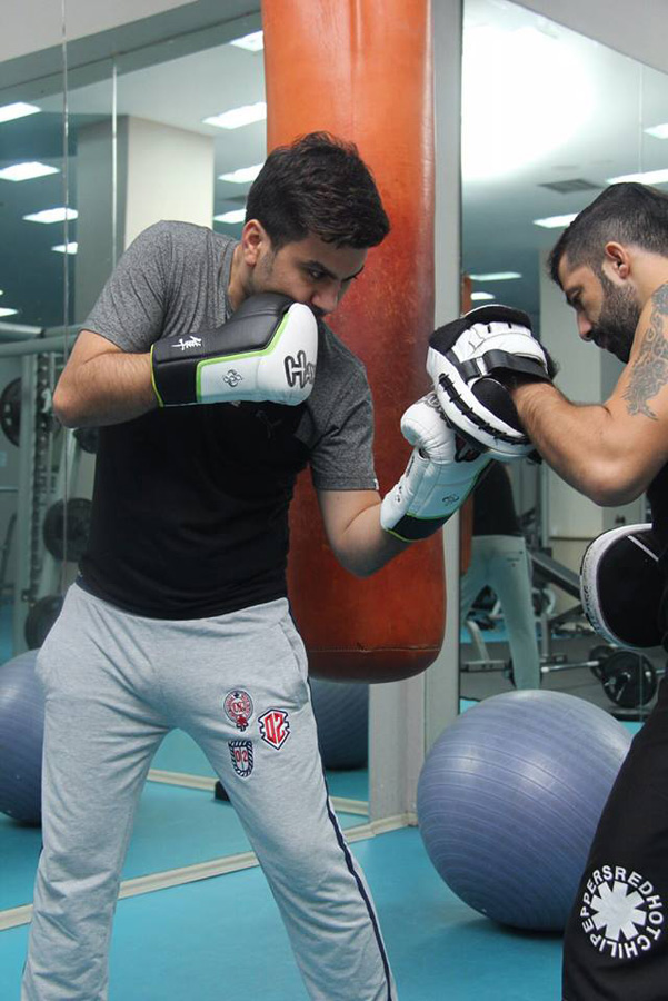 Певец Джейхун Алиев примет участие в чемпионате Азербайджана по боксу (ФОТО)