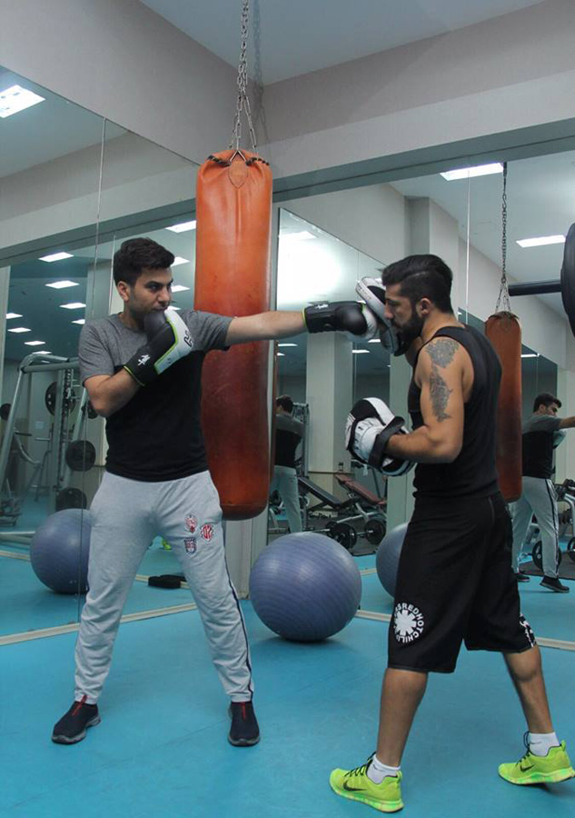 Певец Джейхун Алиев примет участие в чемпионате Азербайджана по боксу (ФОТО)