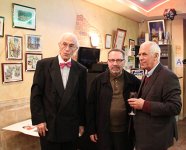 Азербайджанский художник возвел мост между Баку и Нью-Йорком (ФОТО)