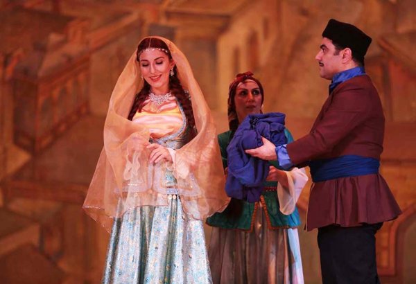 Новый образ Фидан Гаджиевой (ФОТО)