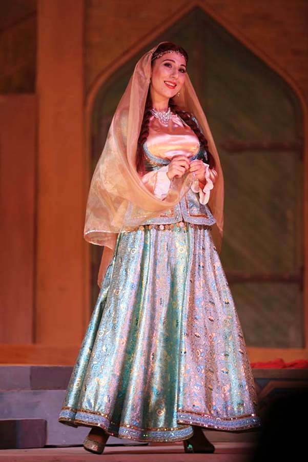 Новый образ Фидан Гаджиевой (ФОТО)