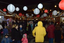 В Баку открылась новогодняя благотворительная ярмарка "Холодные руки - горячее сердце"  (ФОТО)