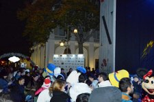 В Баку открылась новогодняя благотворительная ярмарка "Холодные руки - горячее сердце"  (ФОТО)