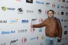 В Баку открылась новогодняя благотворительная ярмарка "Холодные руки - горячее сердце"  (ФОТО)