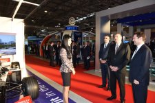 Президент Ильхам Алиев ознакомился с выставкой BakuTel-2015 (ФОТО)