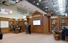 Президент Ильхам Алиев ознакомился с выставкой BakuTel-2015 (ФОТО)