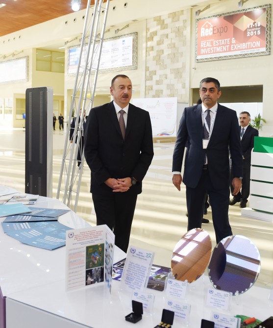 Президент Ильхам Алиев ознакомился с выставкой BakuTel-2015 (ФОТО)