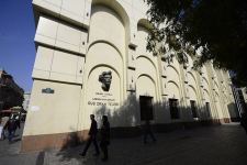 Президент России объявил благодарность коллективу Азербайджанского государственного русского драмтеатра