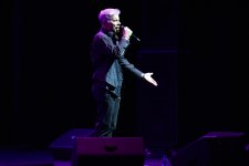 Великолепный концерт Олега Газманова в Баку: "Разрешаю пищать, визжать и топать ногами" (ФОТО)