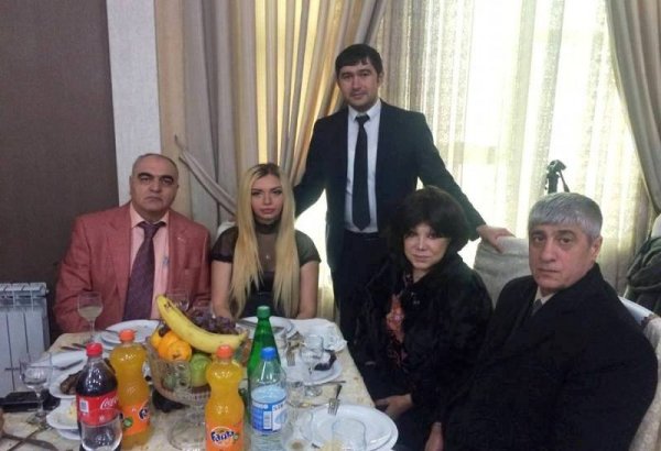 В Баку интеллигенция провела благотворительный вечер "Зимние радости" (ФОТО)