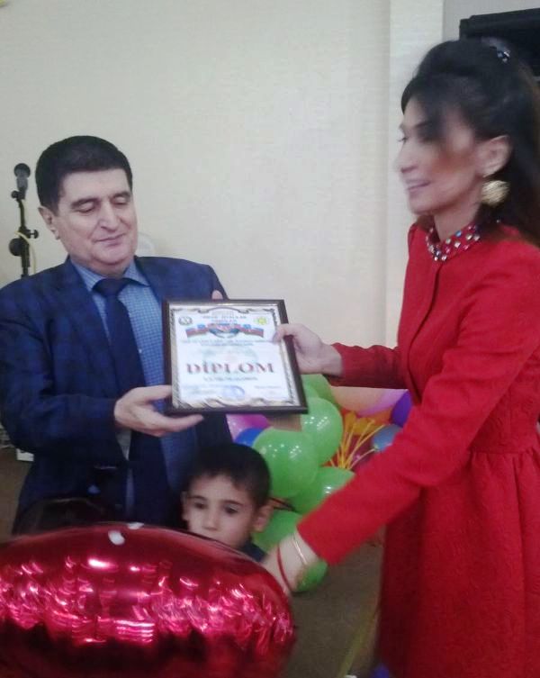 В Баку интеллигенция провела благотворительный вечер "Зимние радости" (ФОТО)