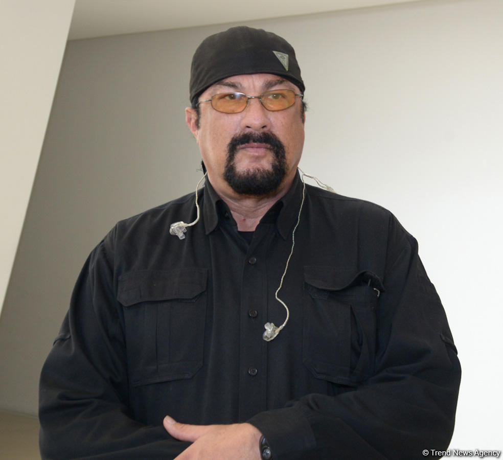 Я очень счастлив быть в Азербайджане – Стивен Сигал (ФОТО, ВИДЕО)