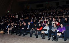 В Центре Гейдара Алиева прошел потрясающий концерт звезды Голливуда Стивена Сигала (ФОТО)