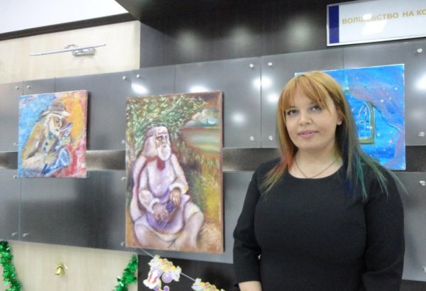 "Волшебство на кончиках пальцев": сказочные сюжеты и яркие краски Ульвии Мусаевой (ФОТО)