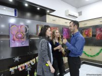 "Волшебство на кончиках пальцев": сказочные сюжеты и яркие краски Ульвии Мусаевой (ФОТО)