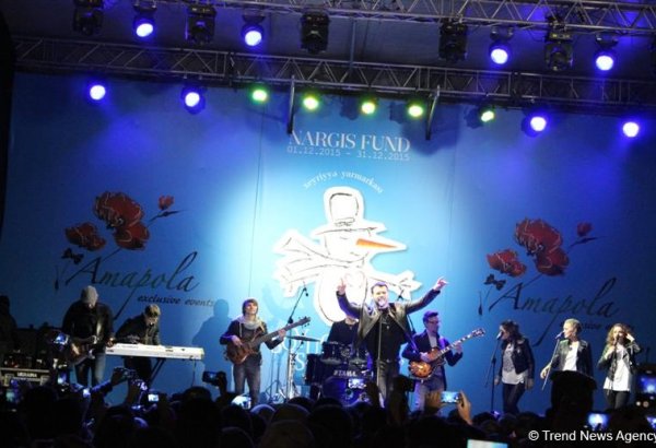 EMIN выступил с концертом на благотворительной ярмарке "Холодные руки - горячее сердце" (ФОТО)