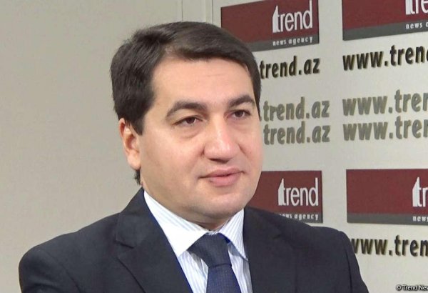 Глава МИД Армении по-прежнему занимается бессмысленной игрой словами - Хикмет Гаджиев