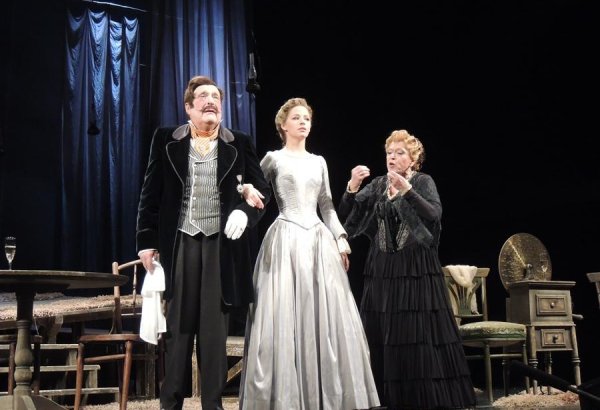 Полина Толстун поздравила азербайджанский театр с юбилеем (ВИДЕО, ФОТО)