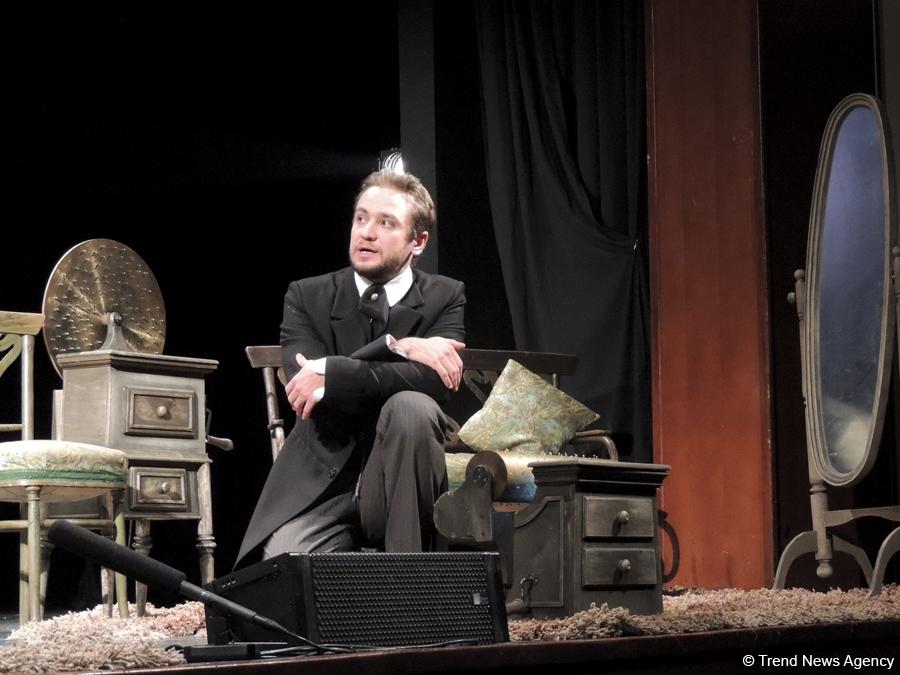 Алиса Фрейндлих и Олег Басилашвили отметили юбилей в Баку (ФОТО)