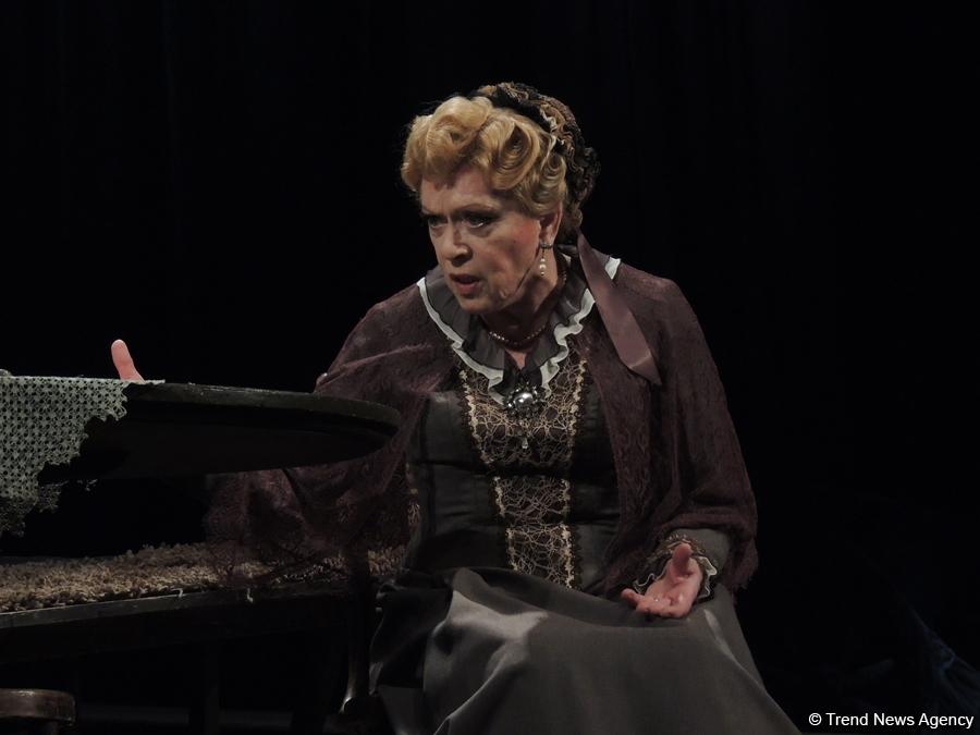 Алиса Фрейндлих и Олег Басилашвили отметили юбилей в Баку (ФОТО)