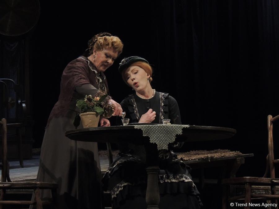 Алиса Фрейндлих и Олег Басилашвили отметили юбилей в Баку (ФОТО)