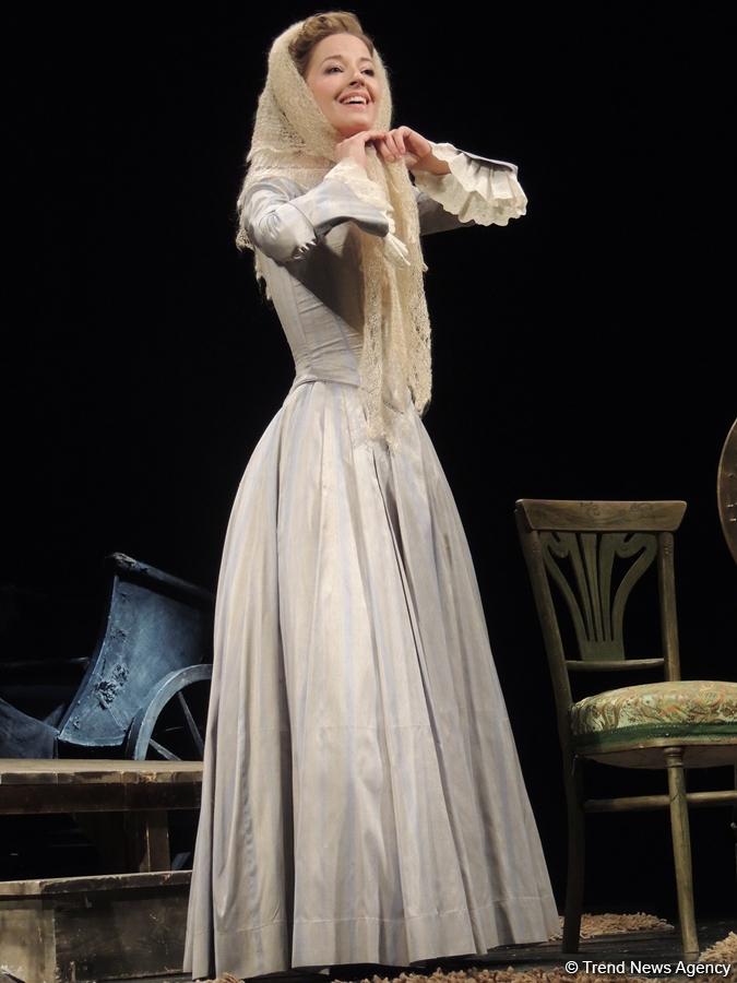 Алиса Фрейндлих и Олег Басилашвили отметили юбилей в Баку (ФОТО)