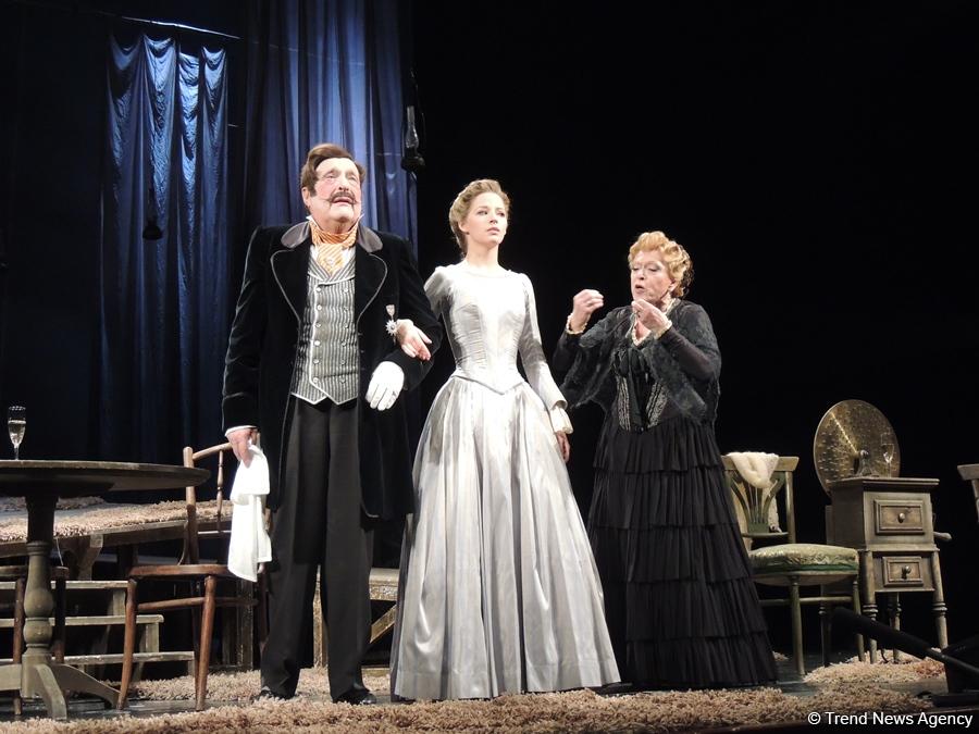 Алиса Фрейндлих и Олег Басилашвили отметили юбилей в Баку (ФОТО)