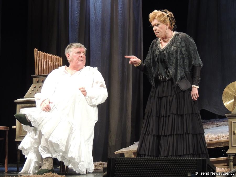 Алиса Фрейндлих и Олег Басилашвили отметили юбилей в Баку (ФОТО)