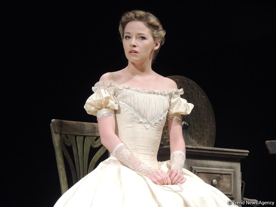 Алиса Фрейндлих и Олег Басилашвили отметили юбилей в Баку (ФОТО)