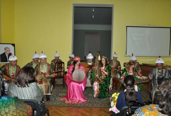 Меджнун Керим-70: Ансамбль старинных музыкальных инструментов (ФОТО)