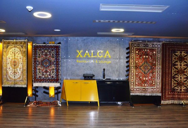 В Баку состоялась презентация первого тома “Энциклопедии азербайджанского
ковра" (ФОТО)