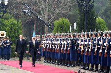 В Азербайджане состоялась церемония официальной встречи президента Афганистана (ФОТО)