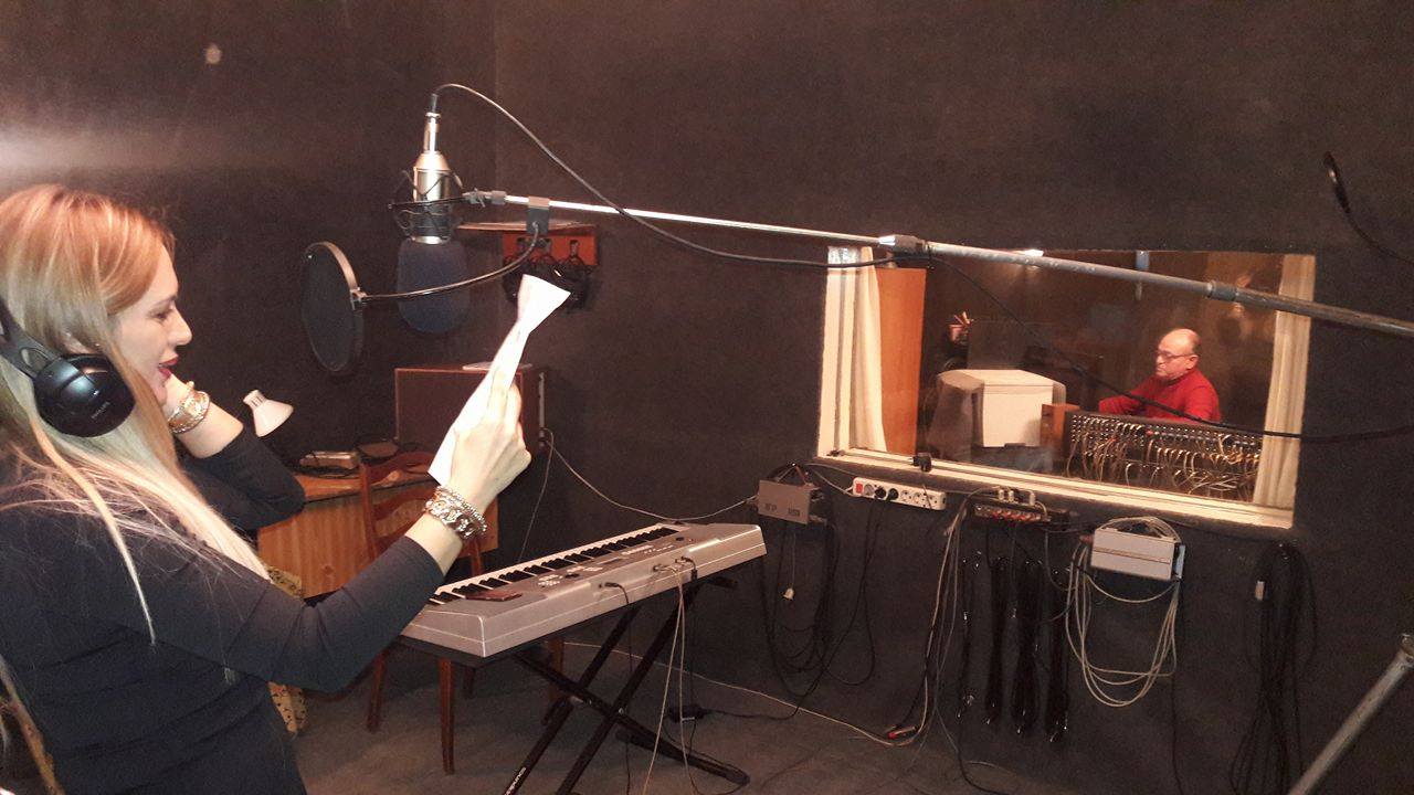 Мурад Садых и его сестра вернулись в 90-е годы (ФОТО, АУДИО)