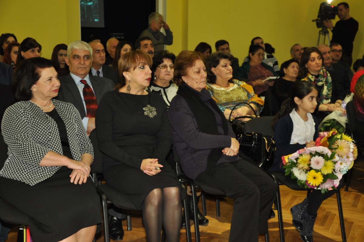 Меджнун Керим-70: Ансамбль старинных музыкальных инструментов (ФОТО)