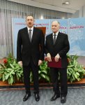 Президент Азербайджана и его супруга приняли участие в церемонии, посвященной спортивным итогам 2015 года