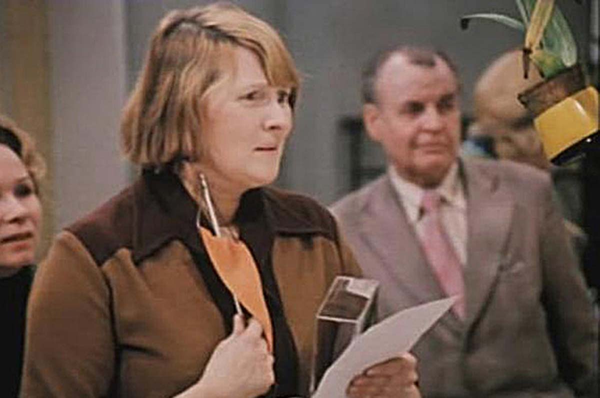 Скончалась Шурочка из "Служебного романа"