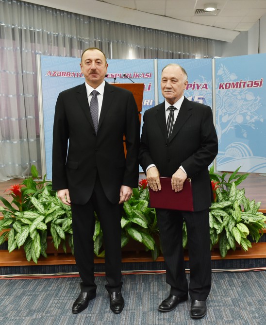 Президент Азербайджана и его супруга приняли участие в церемонии, посвященной спортивным итогам 2015 года