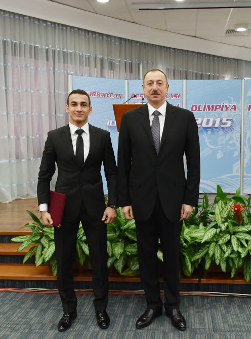 Президент Азербайджана и его супруга приняли участие в церемонии, посвященной спортивным итогам 2015 года