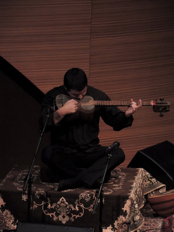 Алим Гасымов и его дочь Фяргана - феерия народной музыки и мугама (ФОТО)