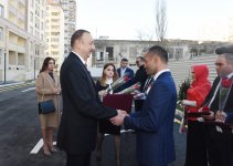 Президент Азербайджана и его супруга приняли участие в открытии жилого здания для инвалидов по зрению (ФОТО)