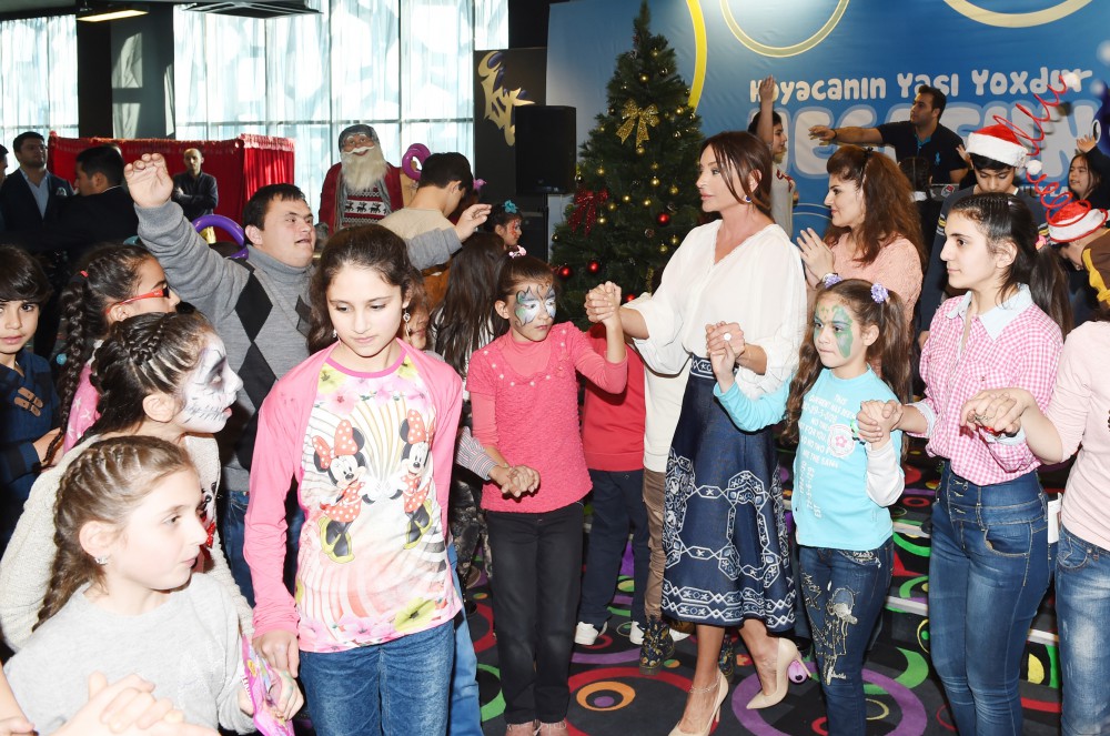 Мехрибан Алиева приняла участие в празднике, организованном для детей Фондом Гейдара Алиева (ФОТО)